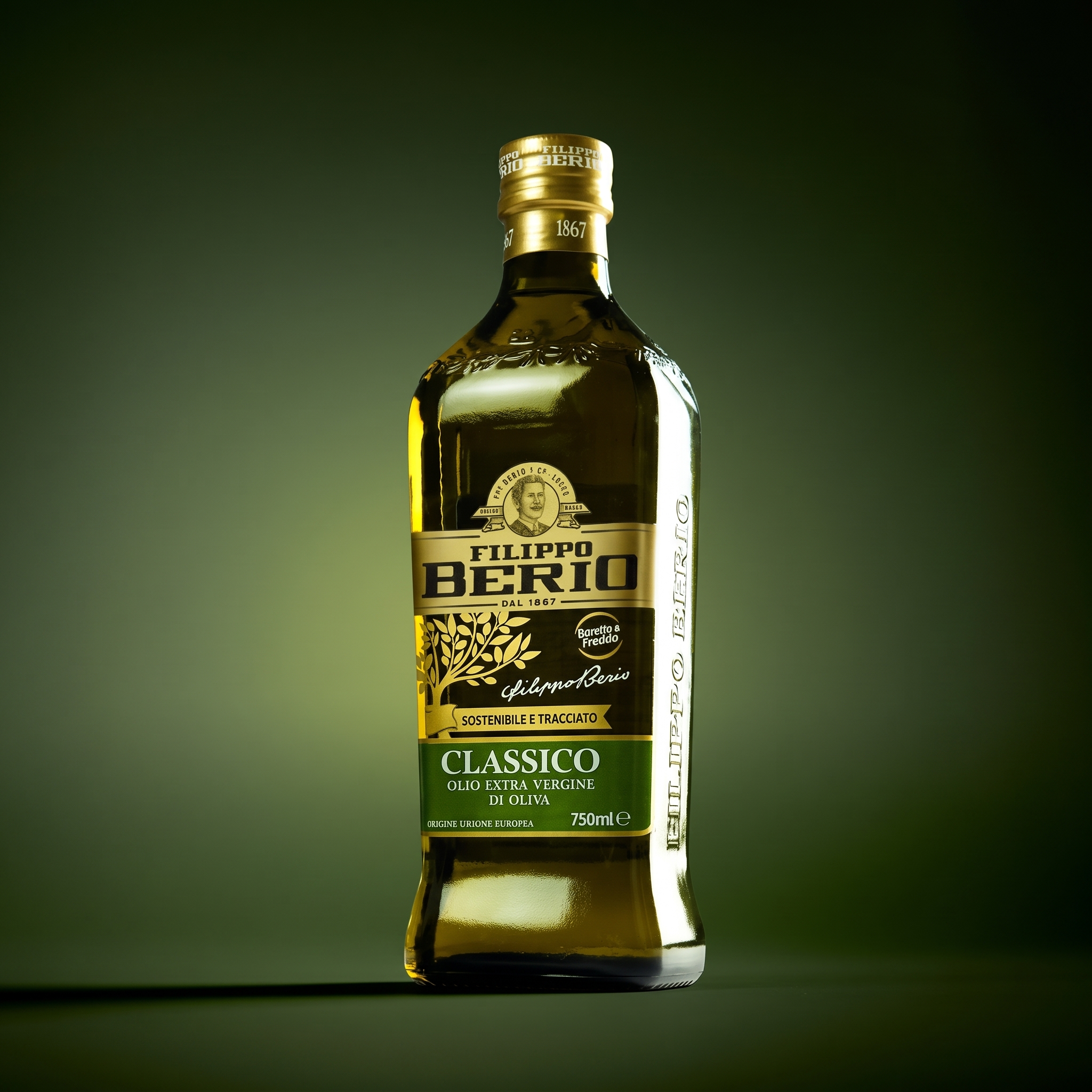 Bottiglia Filippo Berio Classico su fondo verde